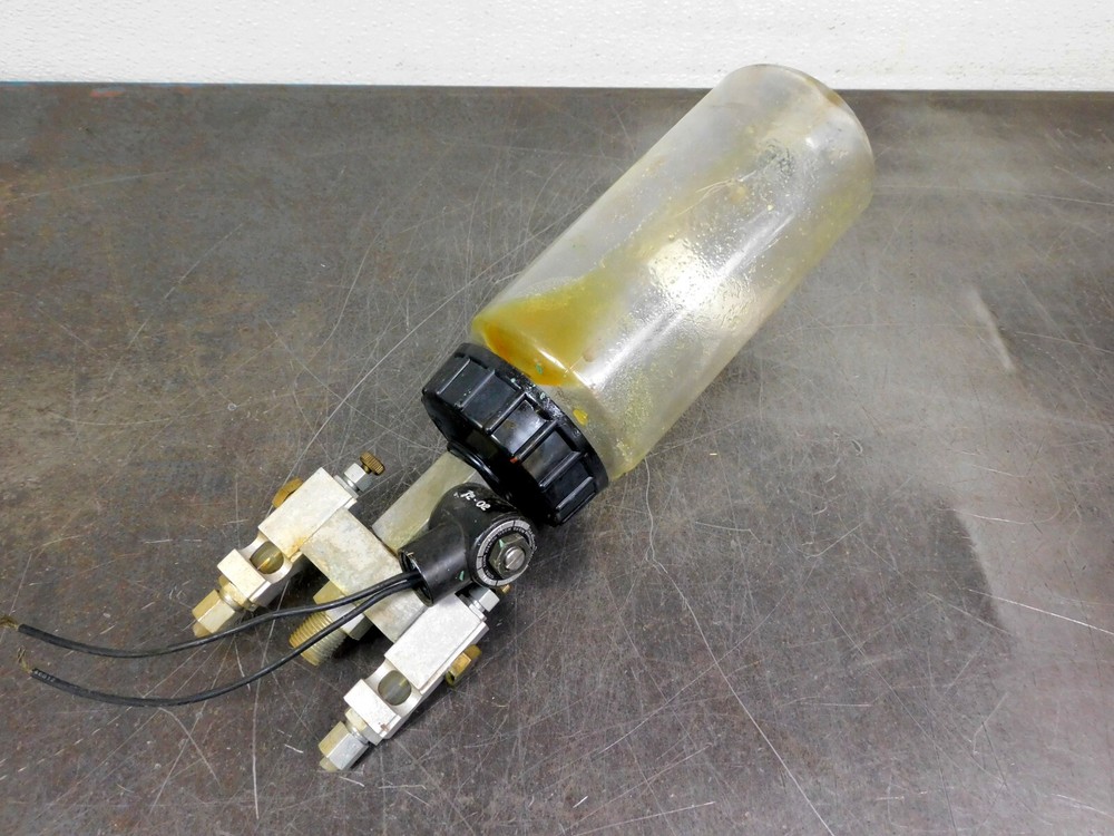 LDI Drip Chain Lubricator Oiler Dual Solenoid Controlled 24 vdc
