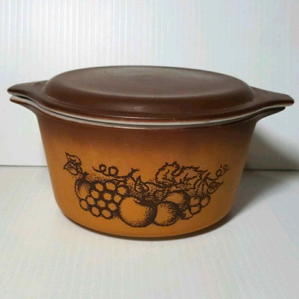 Vintage Pyrex Old Orchard 1QT Baking Dish & Lid