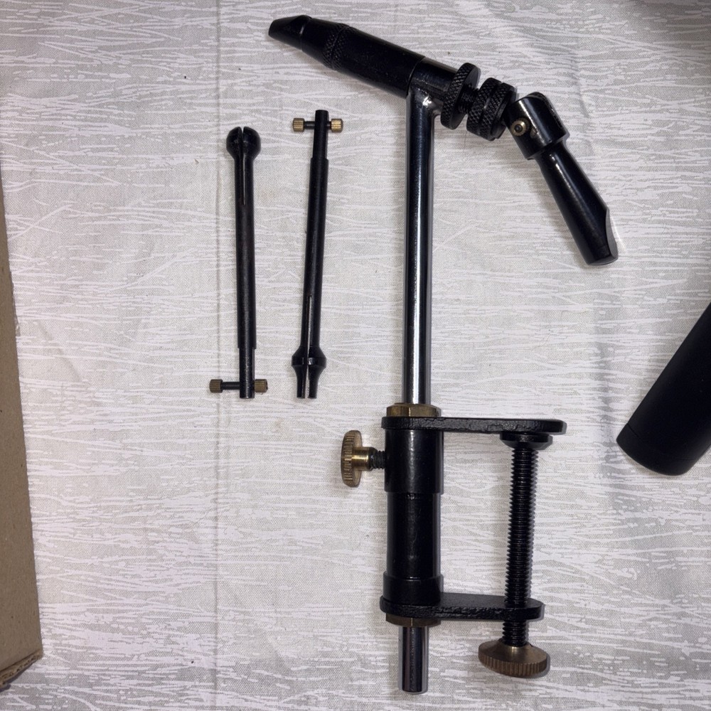 Cabela's Master Fly Tying Vise