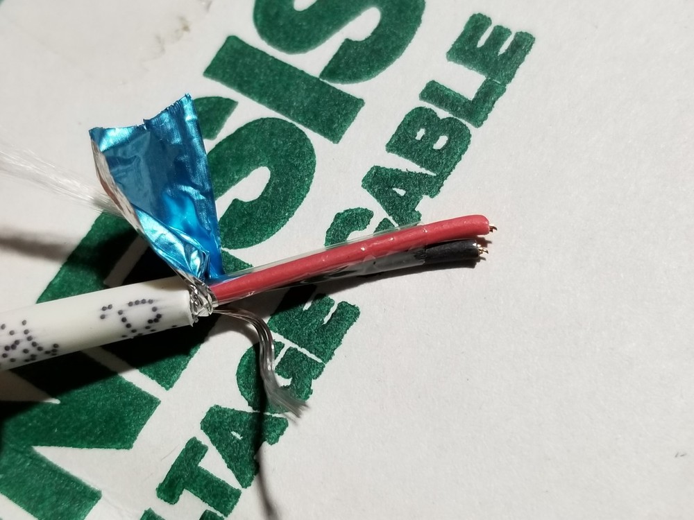 Southwire Genesis 3214 18/2C Plenum Shielded Security/Control Cable White /100ft