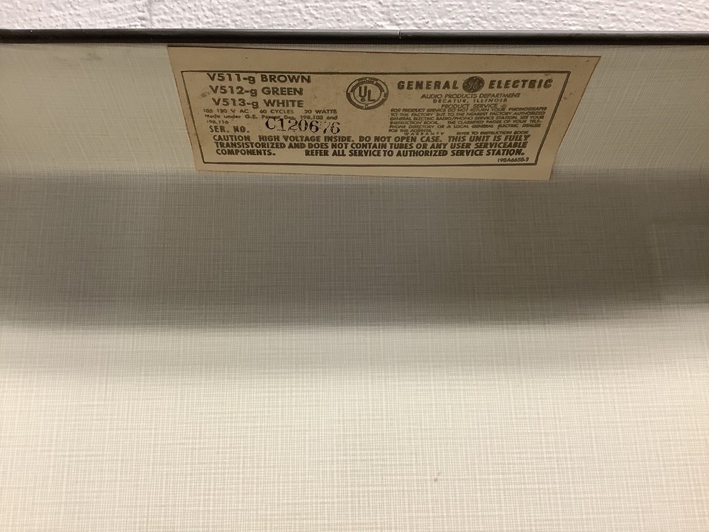 General Electric Transistor Solid State Record Player Vintage 4 Speed **READ**