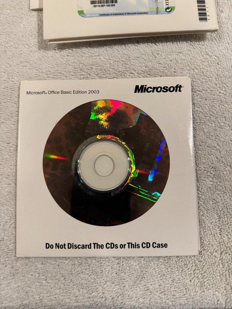 Microsoft Office Basic Edition 2003/CD With Activation Code/Key