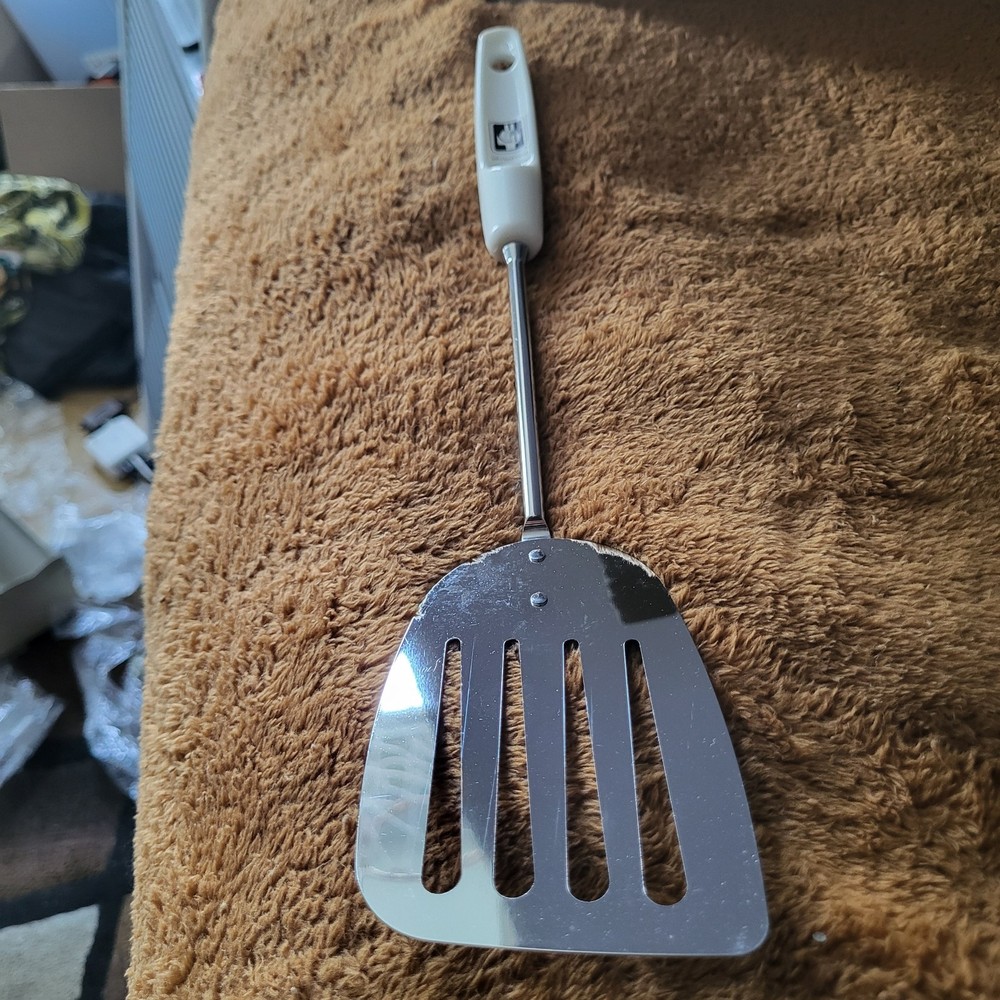 Left Hand Spatula
