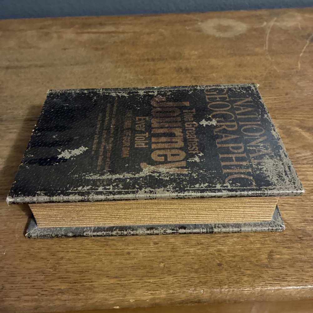 National Geographic Book Storage Case