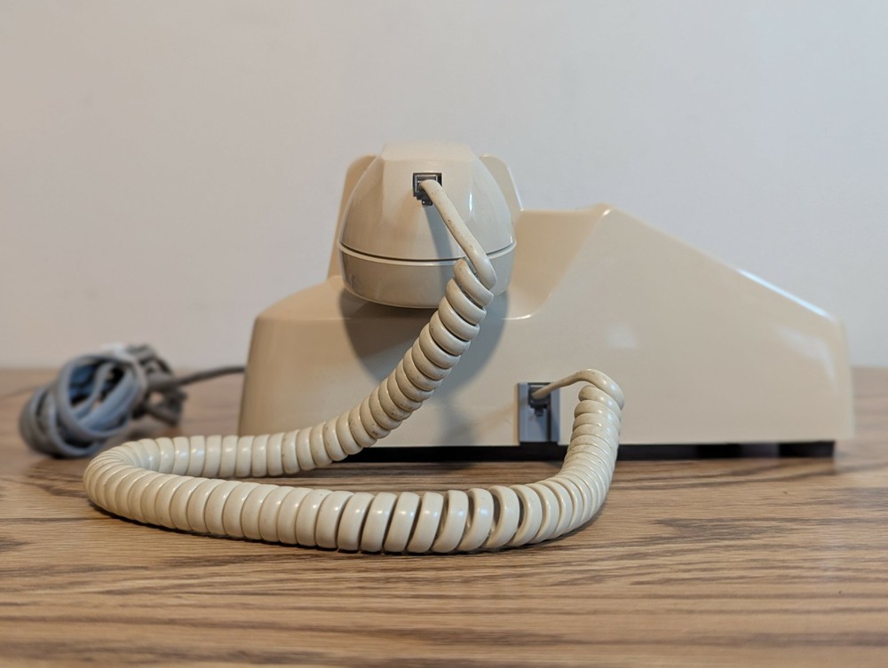 Cortelco Push Button Beige Desk Phone