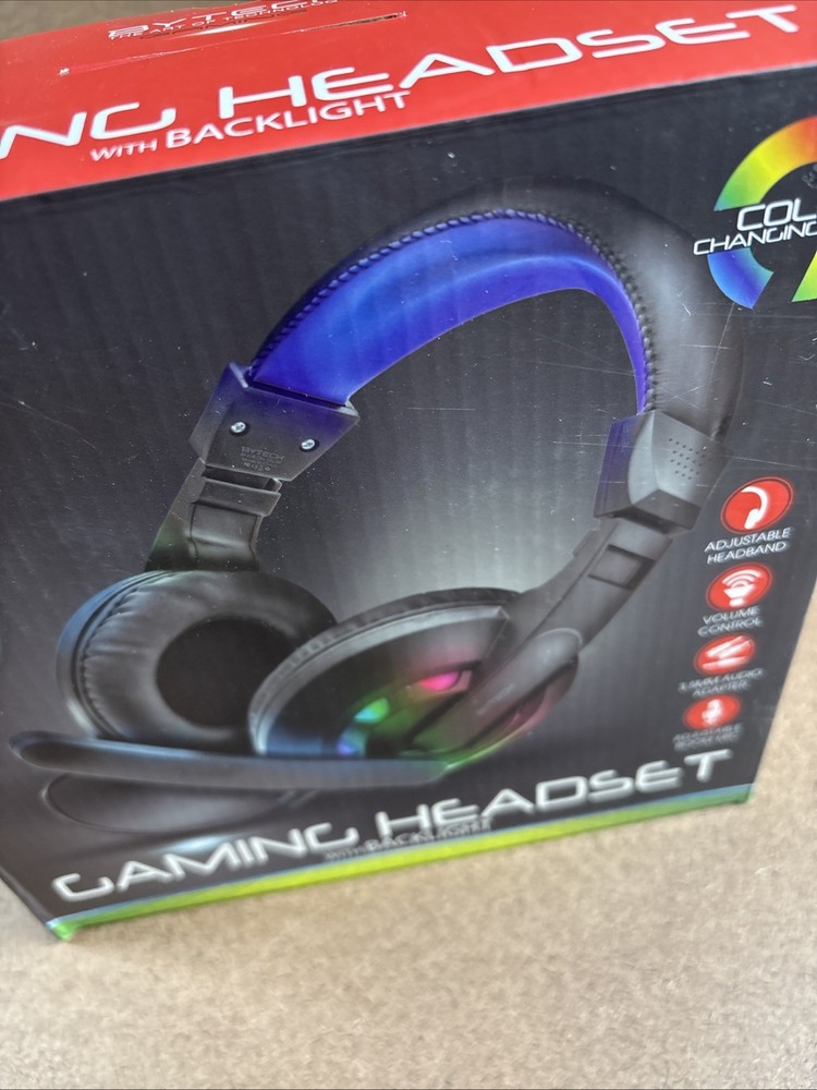 BYTECH Gaming Headset with Backlight 3.5MM Adjustable Volume & Headband NEW!