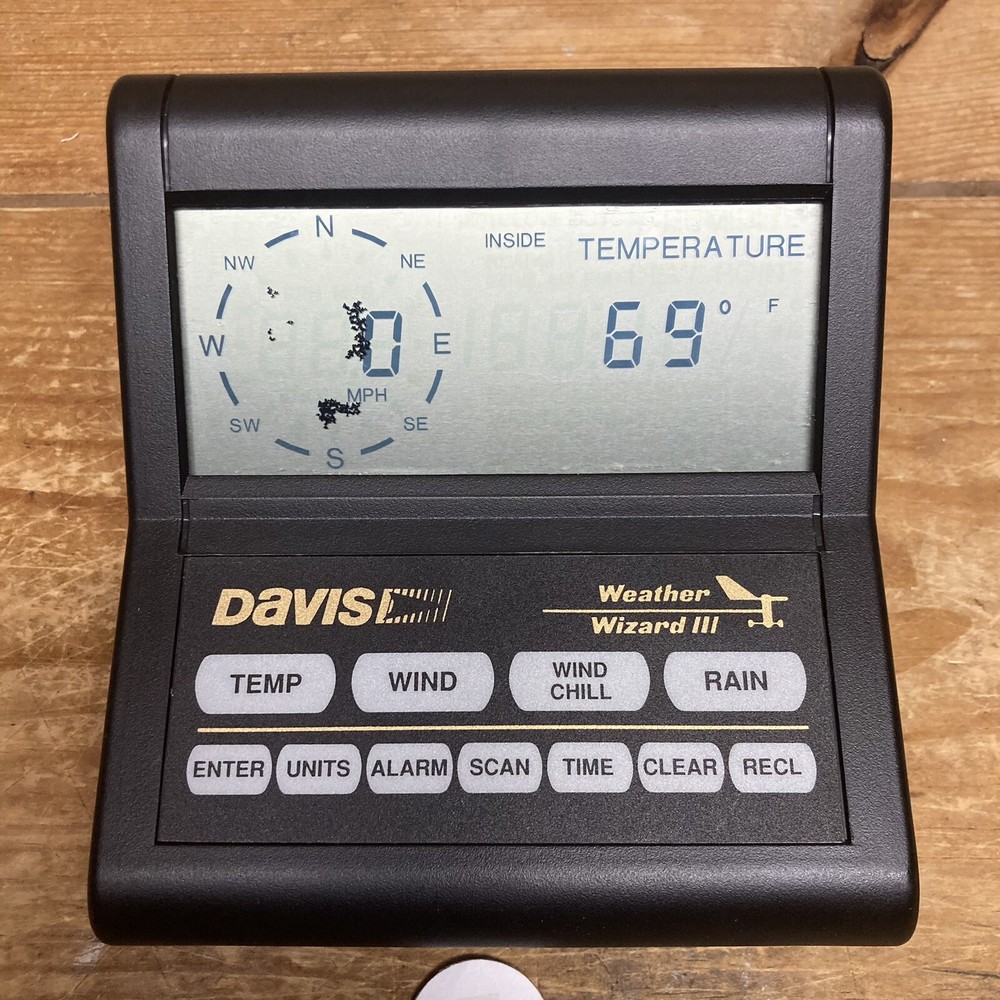 Davis Instruments Weather Wizard III 7425 Display only. ** HAS SCREEN ISSUE**