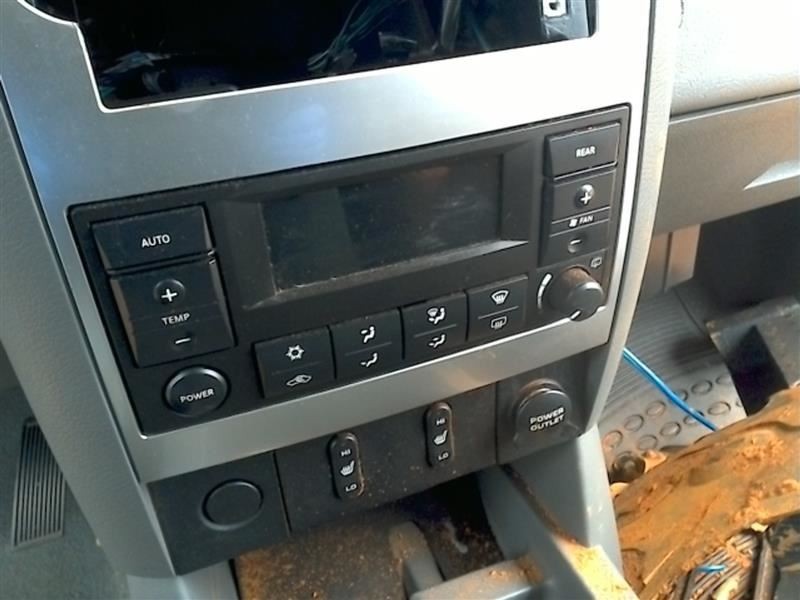 Driver Left Sun Visor With Illumination Fits 04-05 DURANGO 129330