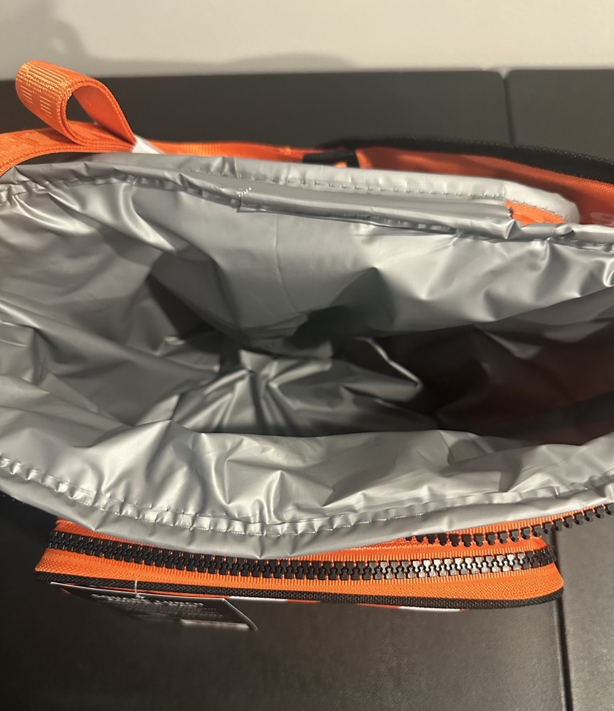 NWT IGLOO Cincinnati Bengals Square Lined 4-Pack Cooler