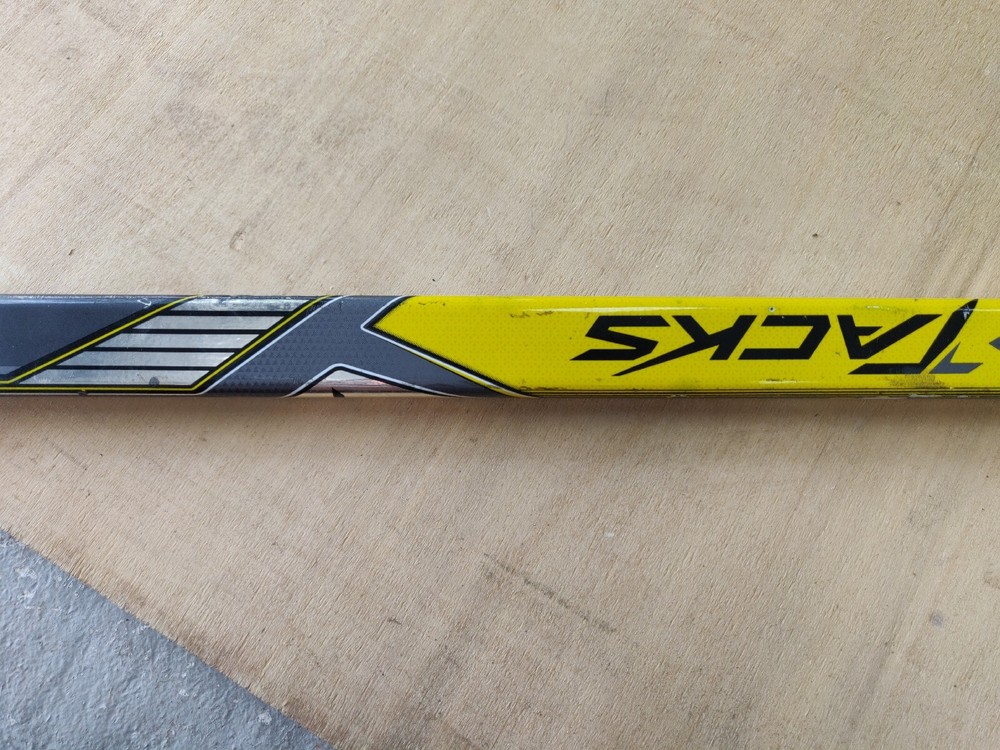 CCM Super Tacks Perron M 85 RH Hockey Stick