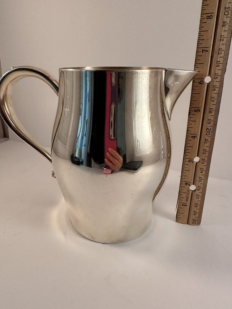 VINTAGE Oneida Silverplated Water Pitcher or Jug