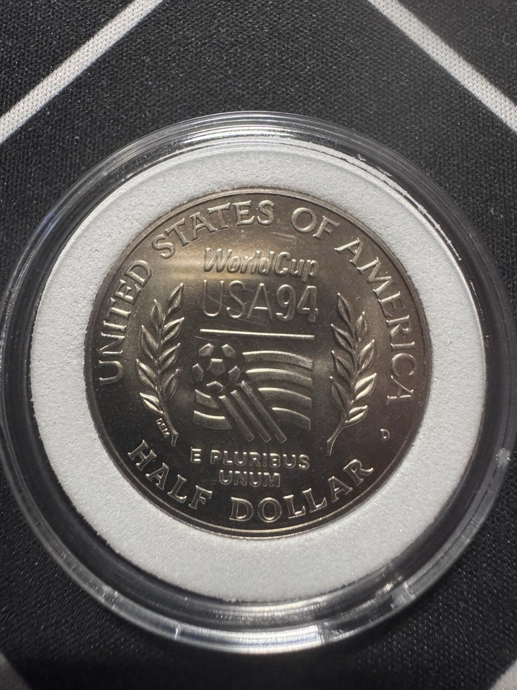 1994-D World Cup Soccer Commemorative Half Dollar – US Mint – Clad