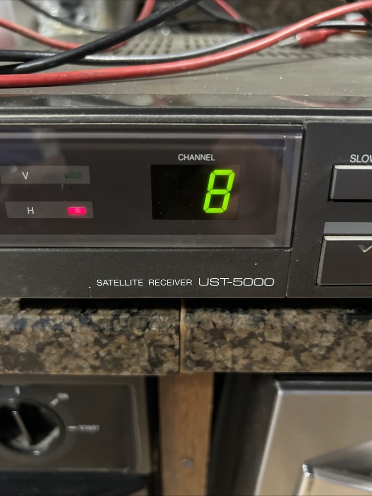 Uniden UST-5000 Satellite Receiver