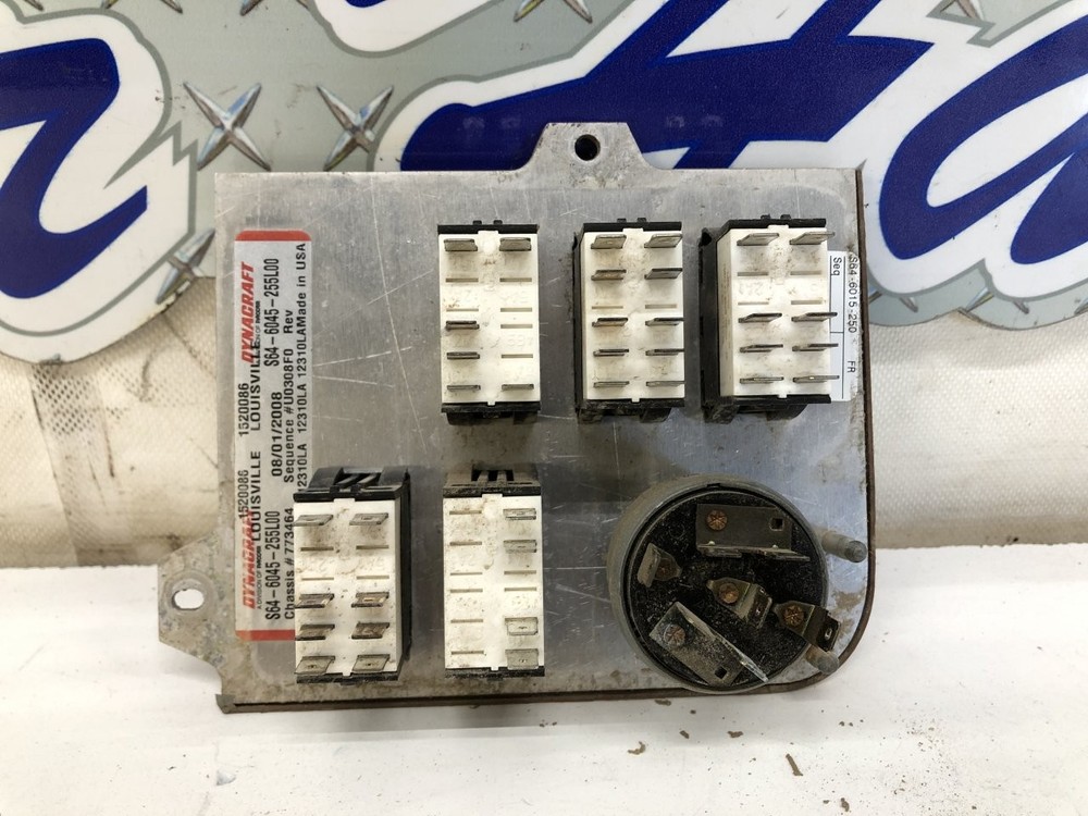 2008-2024 Peterbilt 367 IGNITION Dash Panel - Used | P/N S646015250