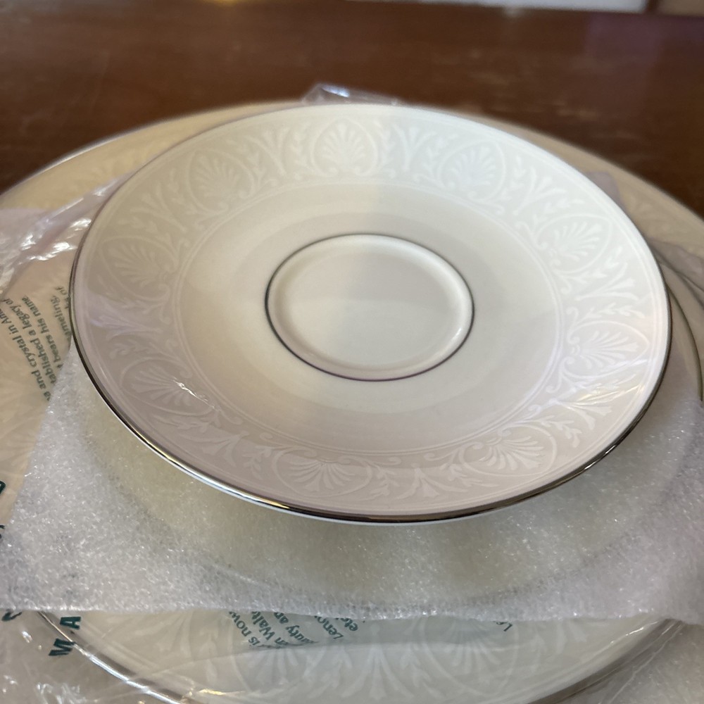 Lenox China Courtyard Platinum 5 Piece DINNER Place Setting - NWT