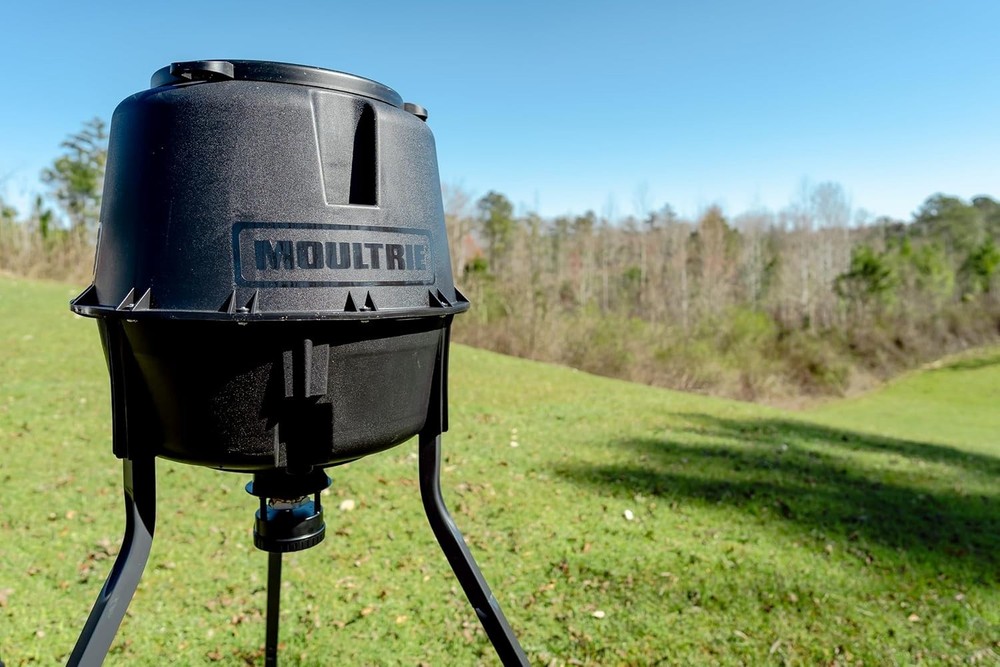 Deer Feeder Standard - 30-Gallon - Quick-Lock Hopper System - Digital Timer C...