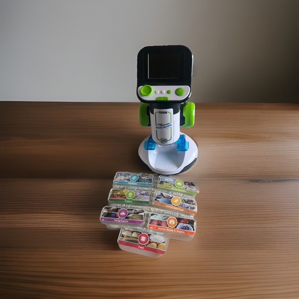 LeapFrog Magic Adventures Microscope with Seven Slides WORKING