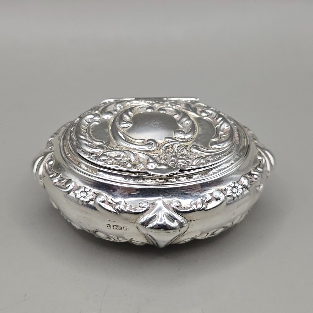 Antique Solid Silver Snuff/Pill Box Birmingham 1901 Gilt Interior Rococo Design