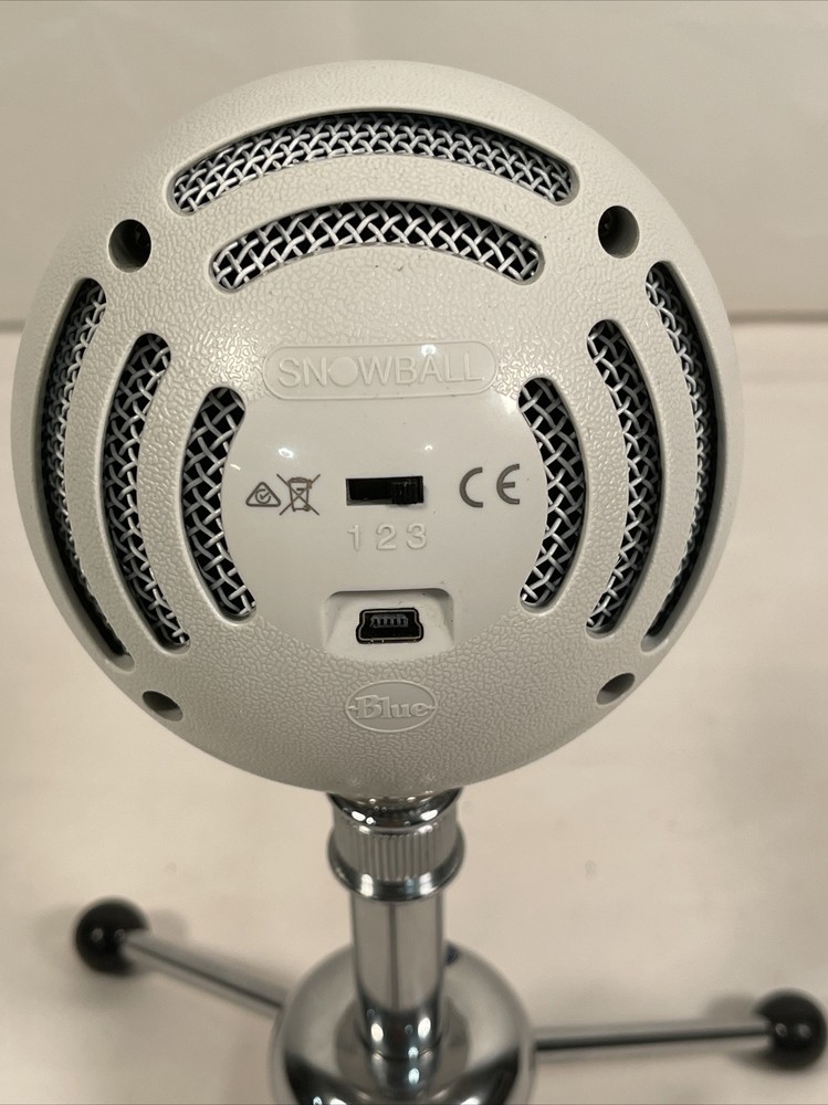 Blue Microphone Snowball USB Microphone White