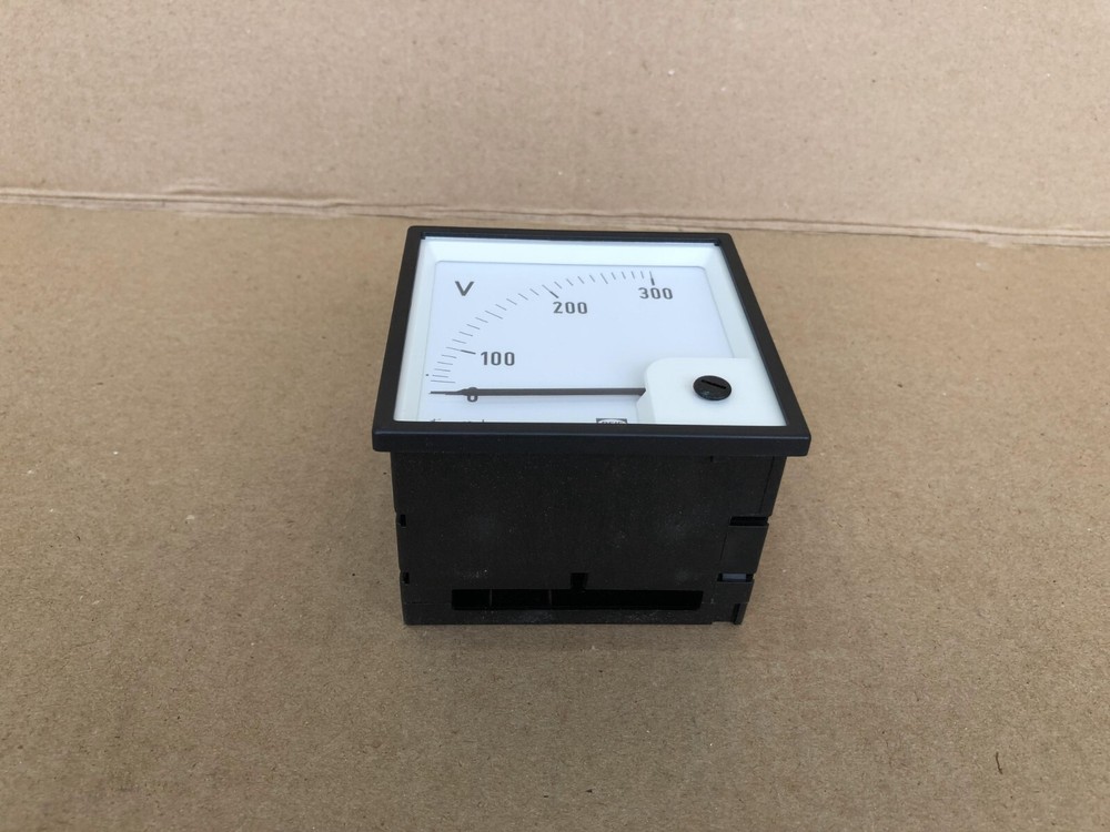 DEIF EQ96X VOLTMETER 564642 RANGE 300