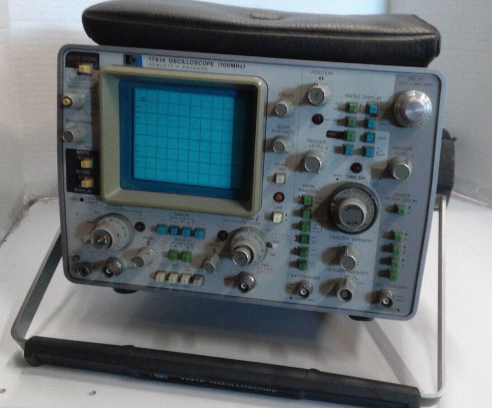 HP Hewlett Packard 1741 A Oscilloscope