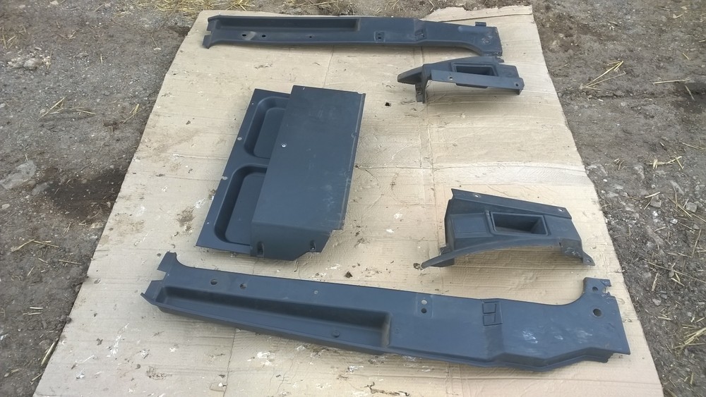 SIDE AND REAR TRIM REMOVED FROM Y REG 75-E-15