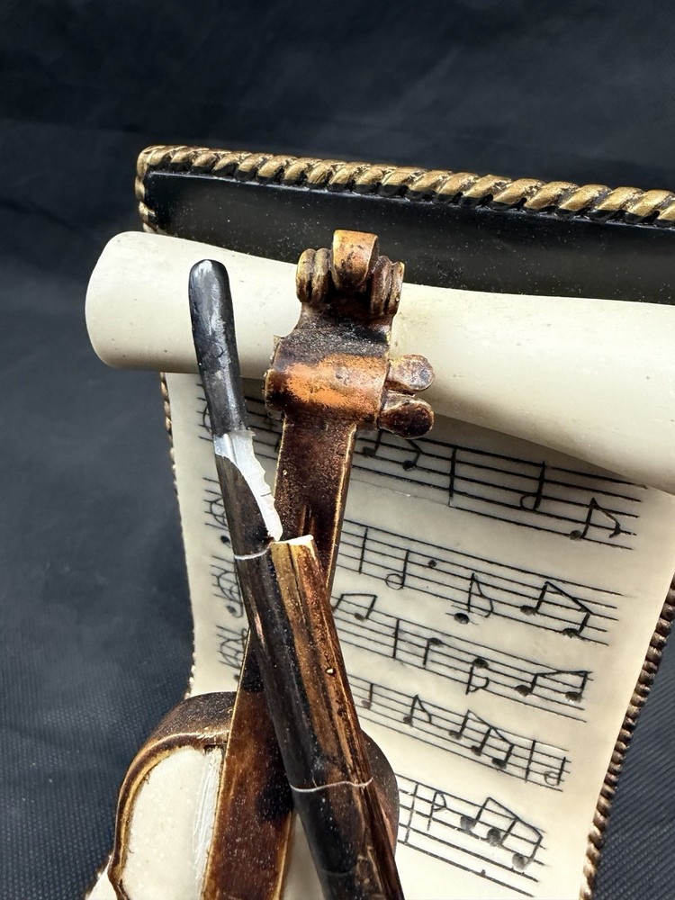 Classical Violin/Cello Sheet Music Bookend - Excellent Condition