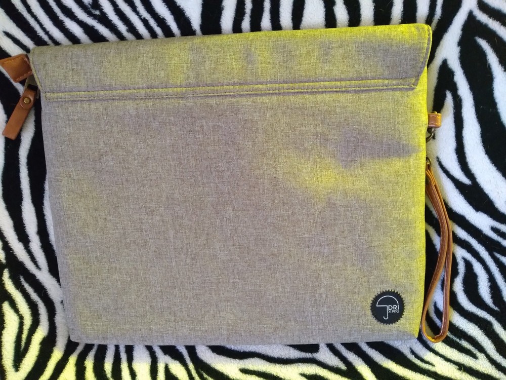 New Without Tag PKG LS06 chocolate chip laptop case