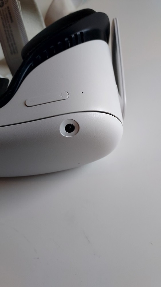 Ocuals Quest 2! 256gb! NEW head strap!