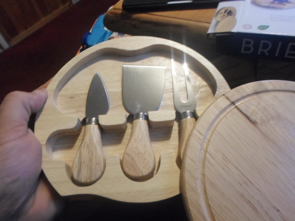 Legacy Brie Cheese Board and Tools New in Box