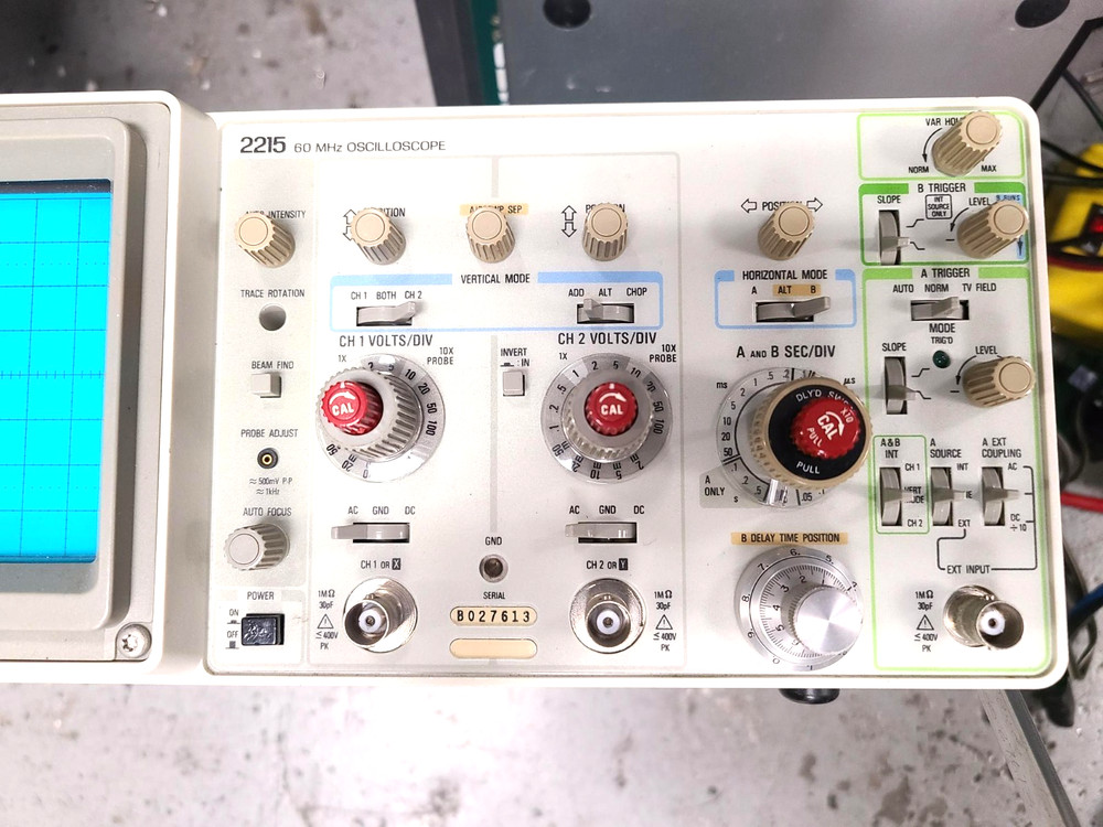 TEKTRONIX 2215 60MHZ OSCILLOSCOPE power button broken