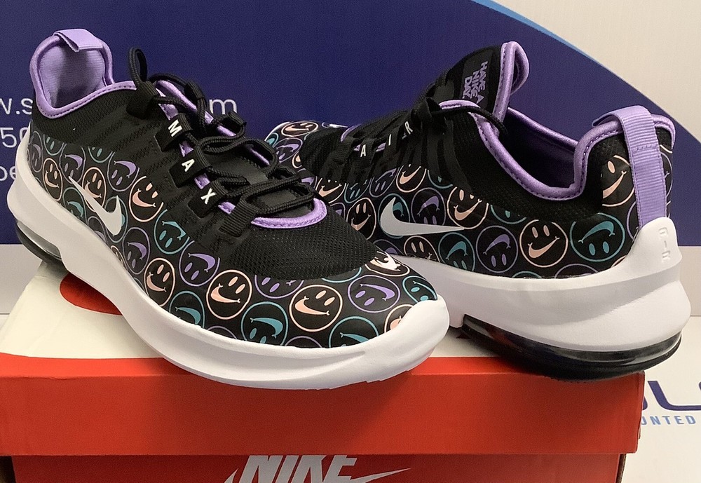 NikeAir Max Axis Kids Size 6.5y