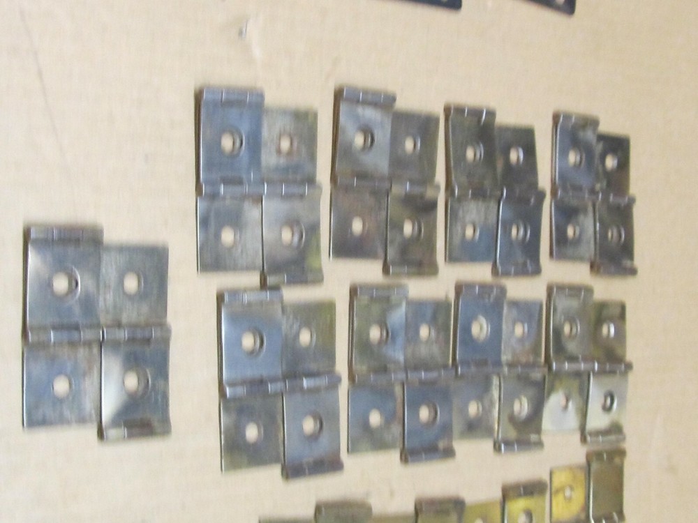 Lot of 30 Assorted hinges