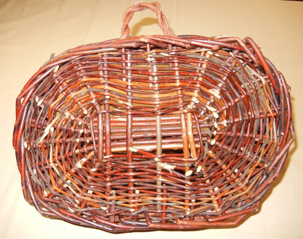 Woven Grapevine Wall Hanging Pocket Basket