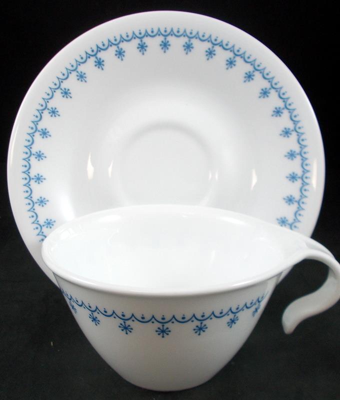 Corning Snowflake Blue 6 Piece Deluxe Place Setting with Cereal Bowl