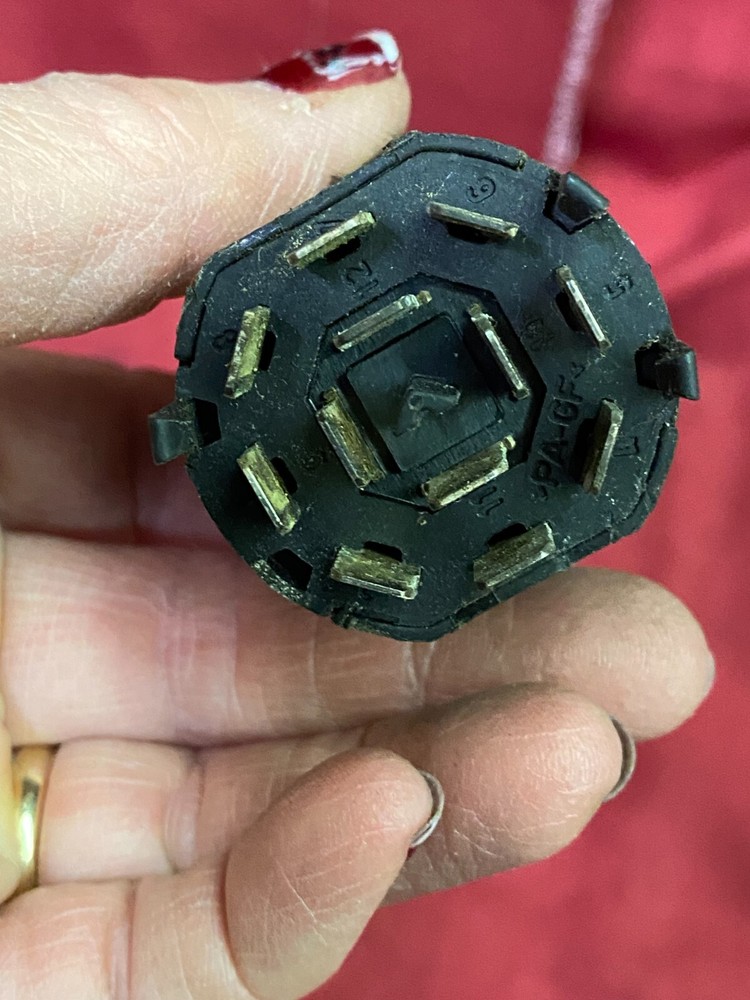 Volvo 04 0004 00 Headlight Switch CONTROL MODULE 16 24 110, 3 POSTION