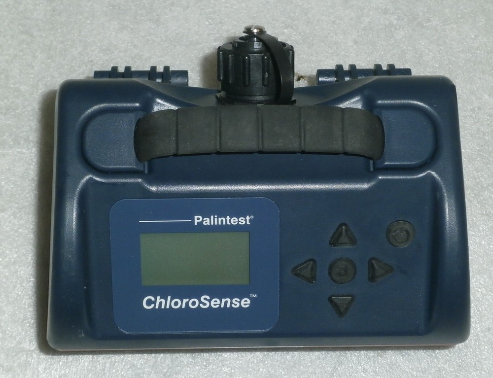 Palintest ChloroSense Analyzer with accessories