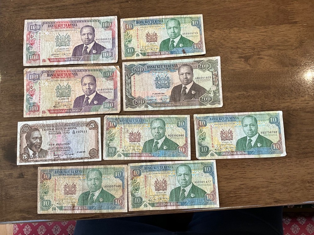 9 x Kenya Shilingi banknotes