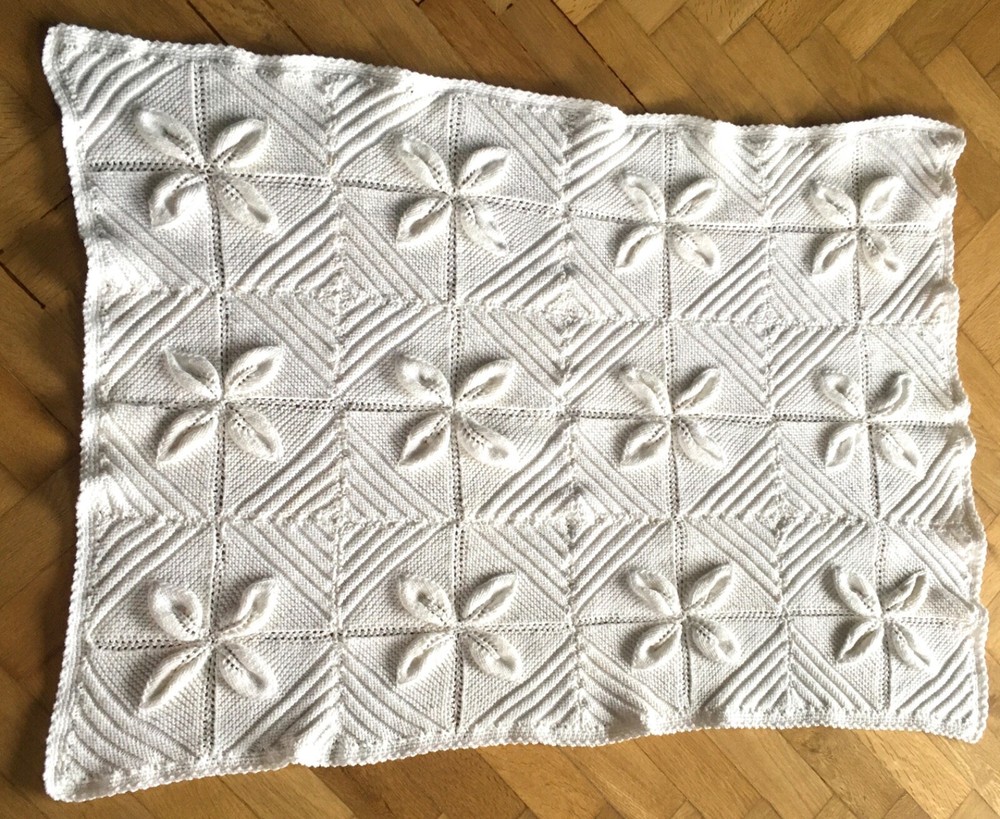 HANDMADE BABIES COT/PRAM BLANKET ~48” X 36” ~ PREMIUM ACRYLIC ~MACHINE WASHABLE