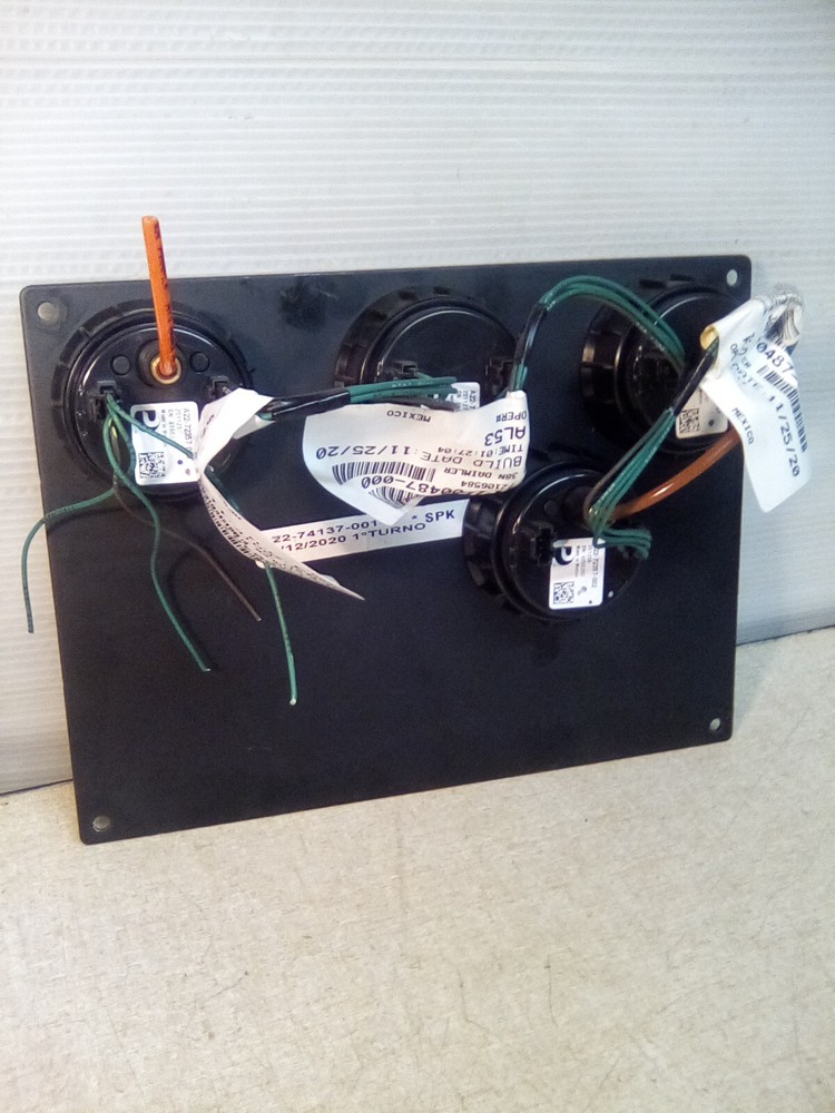 Freightliner A22-74137-001 Gauge Panel