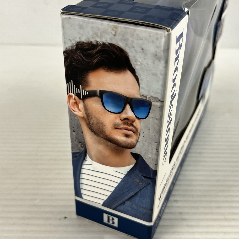 Brookstone Wireless Bluetooth Polarized Audio Smart Sunglasses – NEW w/ Case