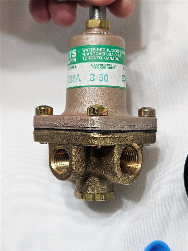 Watts Pressure Regulator 263A 3/8 in NPT Ports 3-50 PSI With New Pressure Gauge