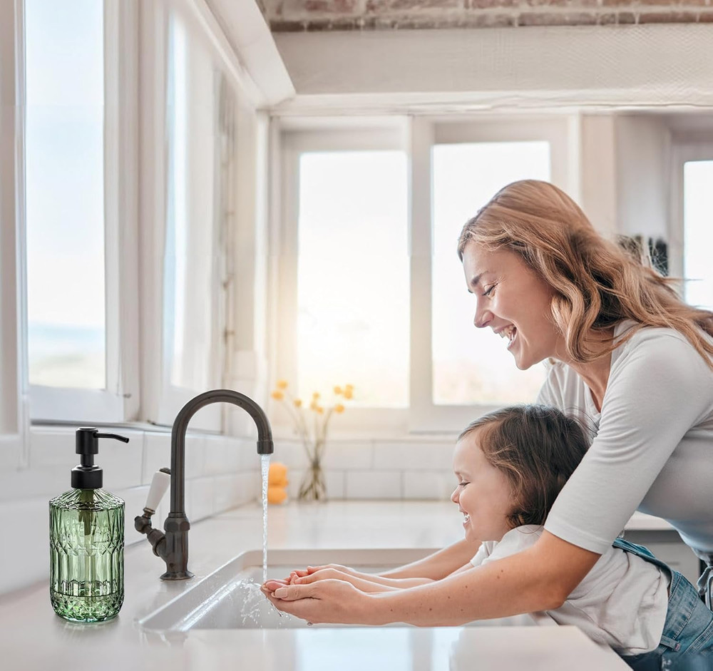 18Oz Green Soap Dispenser with Black Rust Proof Pump, Refillable Kitchen Soap Di