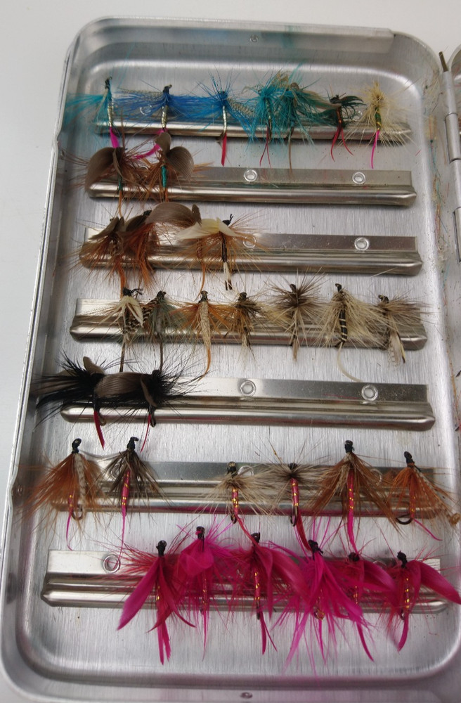 Perrine Aluminum Fly Box # 97 With 76 Flies