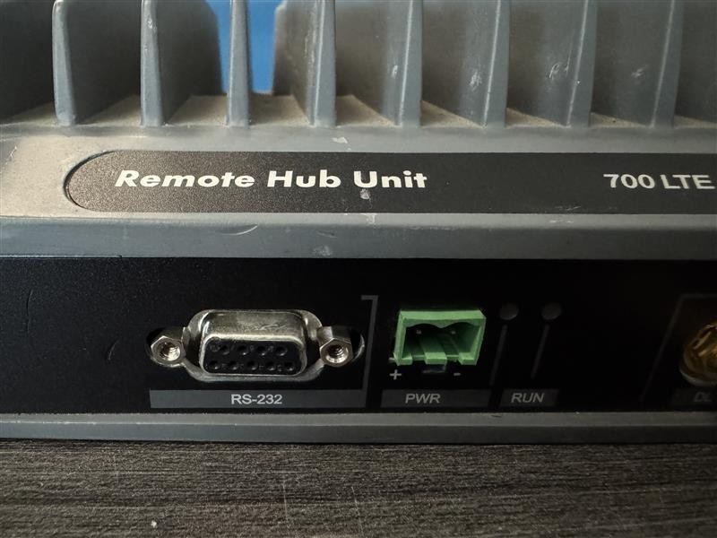 Corning MobileAccess 1000‑C85P19L70‑A – Tri‑Service Remote Unit