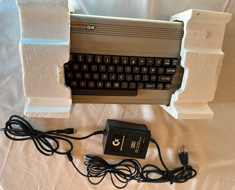 Commodore 64 Personal Computer W/ Original Box - POWERS ON