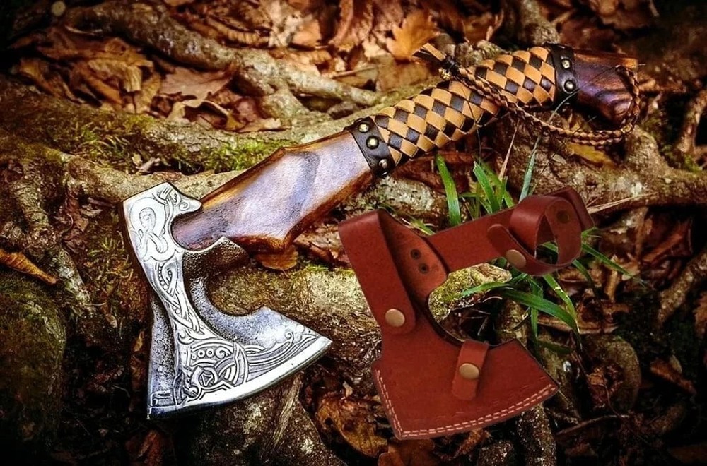 CUSTOM HAND FORGED Viking AXE VALHALLA AXE COMBAT WARRIOR AXE CAMPING AXE