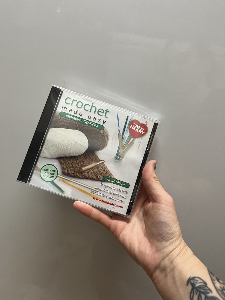 Crochet Made Easy Interactive CD-ROM Red Heart Beginner Basics USED