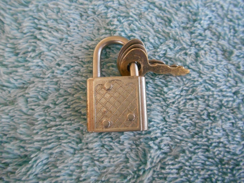 Vintage MINIATURE PADLOCK WITH 3 ORIGINAL KEYS.