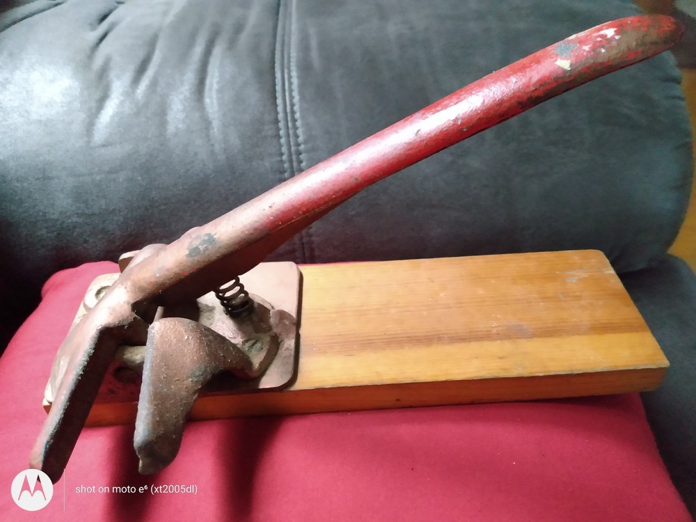 Cast Iron Wood Nut Cracker